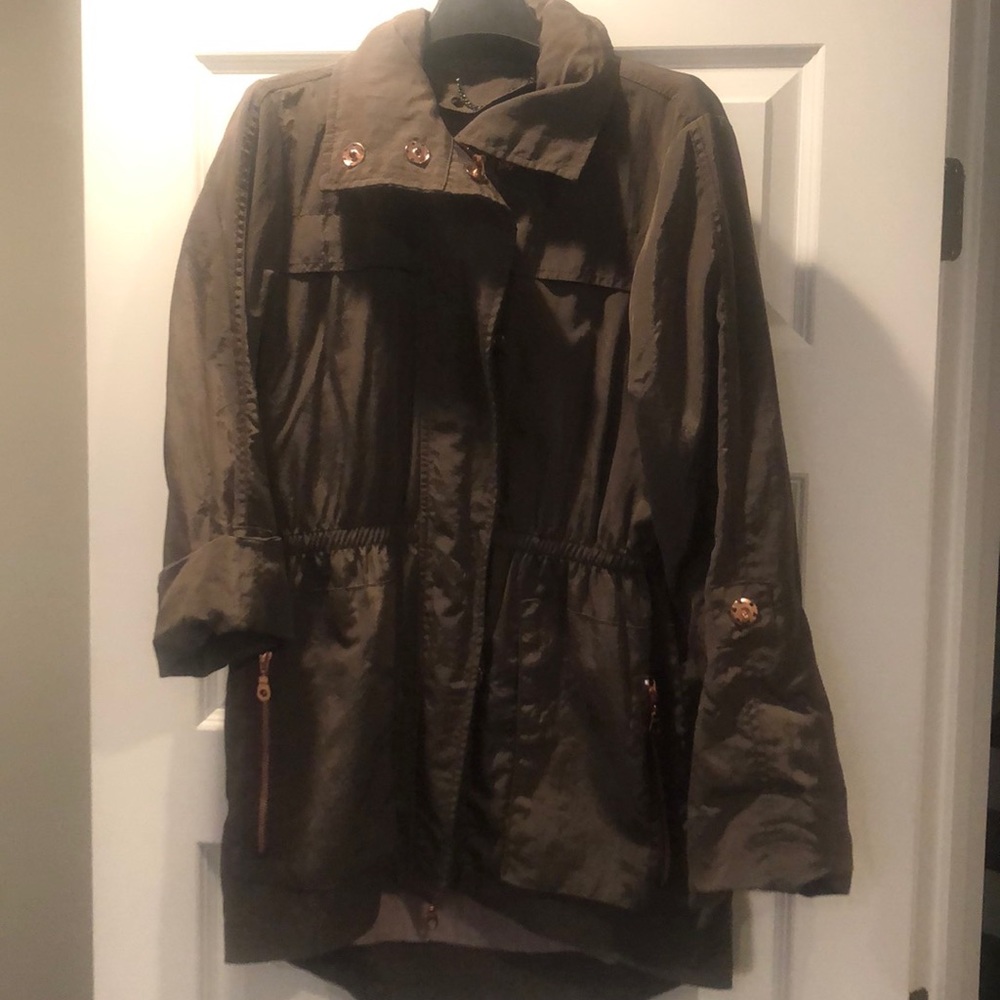 Olive rain jacket. Size small. Rose gold details.